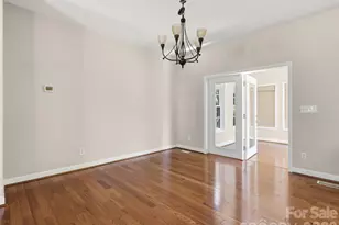 209 Beechnut Dr, Hendersonville, NC 28739 - Photo 6