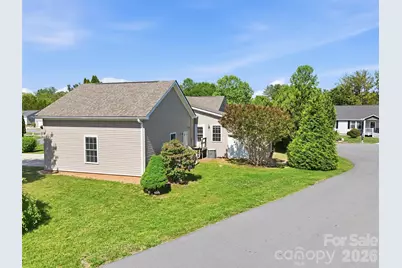 209 Beechnut Drive, Hendersonville, NC 28739 - Photo 48