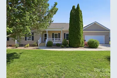 209 Beechnut Drive, Hendersonville, NC 28739 - Photo 1