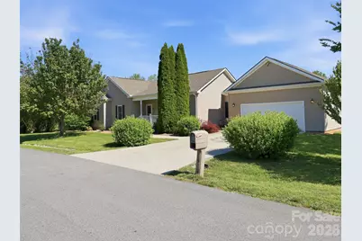 209 Beechnut Drive, Hendersonville, NC 28739 - Photo 36