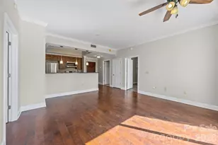 300 W 5th St, Charlotte, NC 28202 - Photo 16