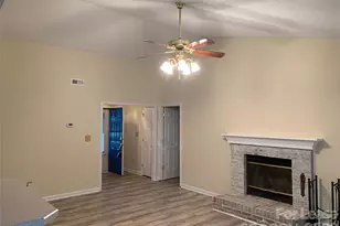 4319 Wynborough Ln, Charlotte, NC 28269 - Photo 6