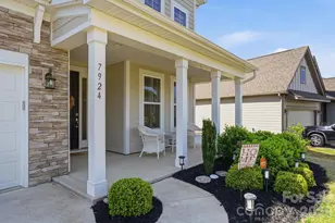 7924 Creek Park Dr, Denver, NC 28037 - Photo 2