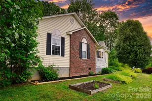 1798 New Stock Rd, Weaverville, NC 28787 - Photo 2