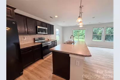 5304 Twin Brook Drive, Charlotte, NC 28269 - Photo 2