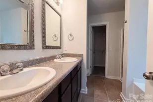 5304 Twin Brook Dr, Charlotte, NC 28269 - Photo 14
