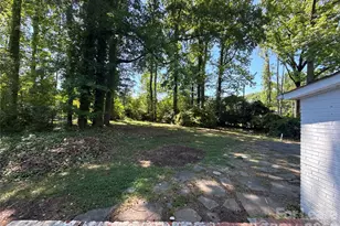5710 Charing Pl, Charlotte, NC 28211 - Photo 18