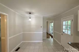 5710 Charing Pl, Charlotte, NC 28211 - Photo 8