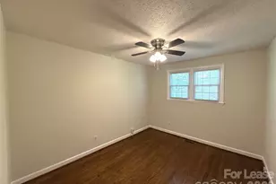 5710 Charing Pl, Charlotte, NC 28211 - Photo 16