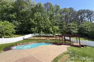 8702 Bell Song Ln, Huntersville, NC 28078 - Photo 16