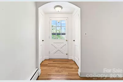 411 Hillcrest Circle, Hendersonville, NC 28792 - Photo 4