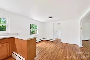 411 Hillcrest Cir, Hendersonville, NC 28792 - Photo 10