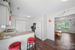 2726 Haversham Ct, Charlotte, NC 28216 - Photo 4