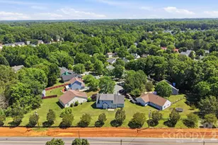 2726 Haversham Ct, Charlotte, NC 28216 - Photo 40