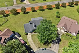 2726 Haversham Ct, Charlotte, NC 28216 - Photo 36