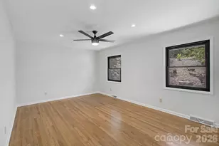 5 Kent Pl, Asheville, NC 28804 - Photo 10