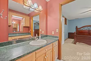 725 Sunridge Dr, Lincolnton, NC 28092 - Photo 34