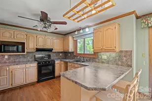 725 Sunridge Dr, Lincolnton, NC 28092 - Photo 14