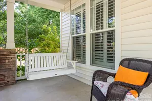 1409 Shade Tree Ct, Matthews, NC 28104 - Photo 2