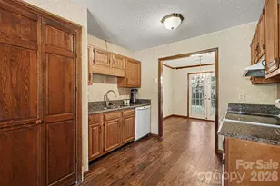 1043 Wexford Pl NW, Concord, NC 28027 - Photo 8