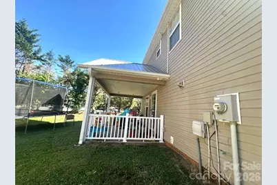 402 Trillium Court SW #1, Conover, NC 28613 - Photo 2