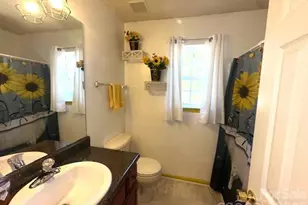 402 Trillium Ct SW, Conover, NC 28613 - Photo 16