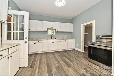 408 S 12th Street, Bessemer City, NC 28016 - Photo 10