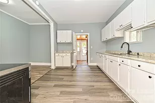 408 S 12th St, Bessemer City, NC 28016 - Photo 12