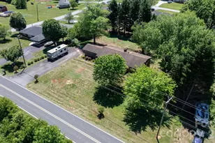 1328 Amherst Rd, Morganton, NC 28655 - Photo 34