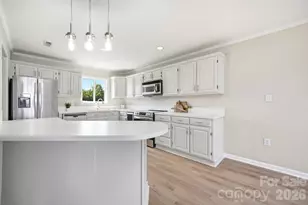 7831 Spinnaker Bay Dr, Sherrills Ford, NC 28673 - Photo 14