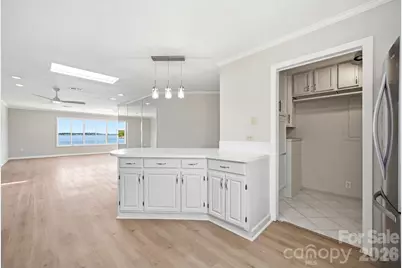 7831 Spinnaker Bay Drive #301, Sherrills Ford, NC 28673 - Photo 12