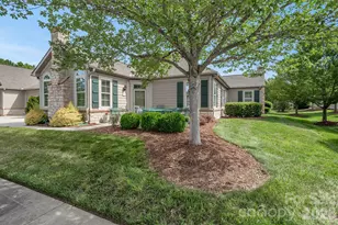 4607 Nashua Dr, Matthews, NC 28105 - Photo 2