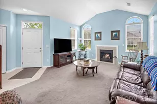 4607 Nashua Dr, Matthews, NC 28105 - Photo 6