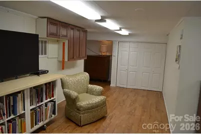 1140 Bevis Drive, Charlotte, NC 28209 - Photo 14