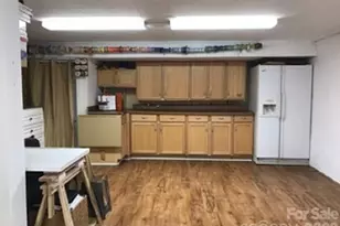 1140 Bevis Dr, Charlotte, NC 28209 - Photo 26