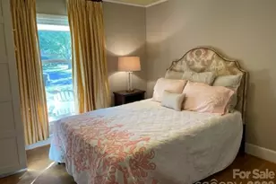 1140 Bevis Dr, Charlotte, NC 28209 - Photo 18