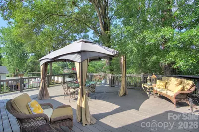 1140 Bevis Drive, Charlotte, NC 28209 - Photo 32