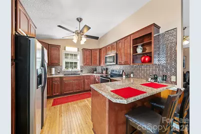 282 Sourwood Drive, Spruce Pine, NC 28777 - Photo 6