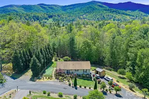 282 Sourwood Dr, Spruce Pine, NC 28777 - Photo 2