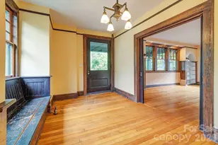 14 Watauga St, Asheville, NC 28801 - Photo 4