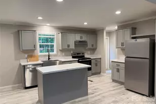 3912 Scott Rd, Morganton, NC 28655 - Photo 2