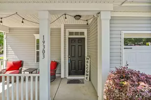 19303 Pocono Ln, Cornelius, NC 28031 - Photo 8