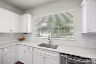 17712 Terryglass Ln, Charlotte, NC 28278 - Photo 8