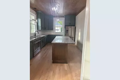 201 E First Street, Lowell, NC 28098 - Photo 6