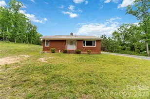 421 E Passaic St, Peachland, NC 28133 - Photo 1