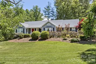 10 Applecross Rd, Weaverville, NC 28787 - Photo 2