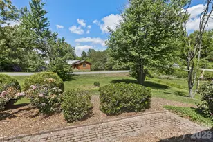 10 Applecross Rd, Weaverville, NC 28787 - Photo 8