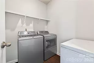 10008 Brawley Ln, Charlotte, NC 28215 - Photo 20
