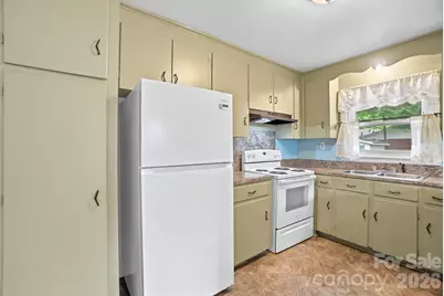 6239 Netherwood Drive, Charlotte, NC 28210 - Photo 20