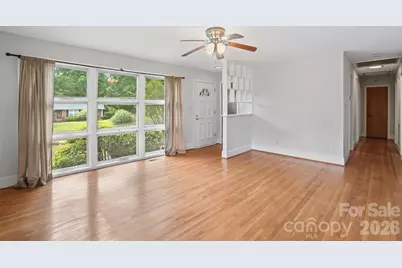 6239 Netherwood Drive, Charlotte, NC 28210 - Photo 10